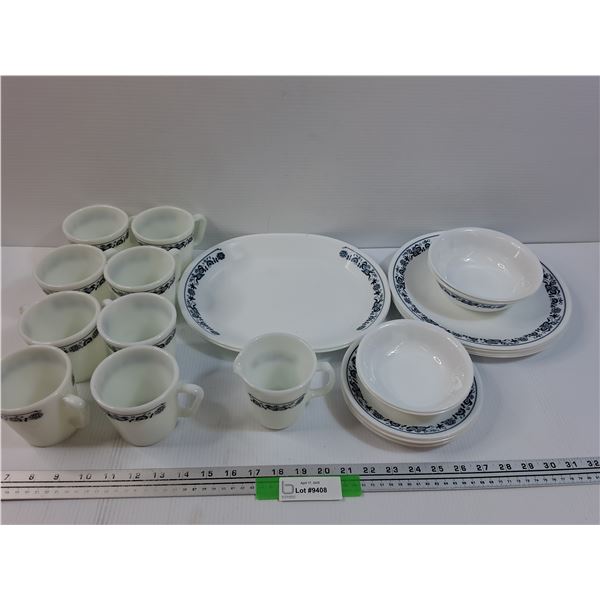 Pyrex Corelle  Blue Onion Pattern Dish Set: Mugs, Serving Plate, Dinner & Dessert Plates & Creamer