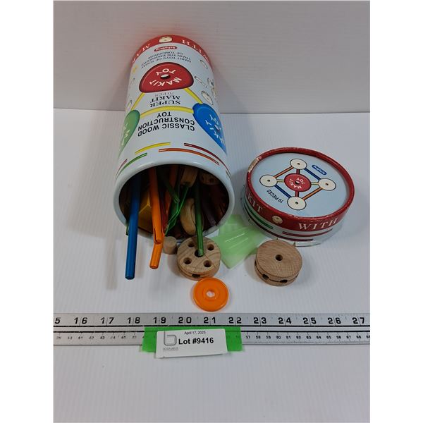 Classic Wood Contruction Toy Set in Storage Case