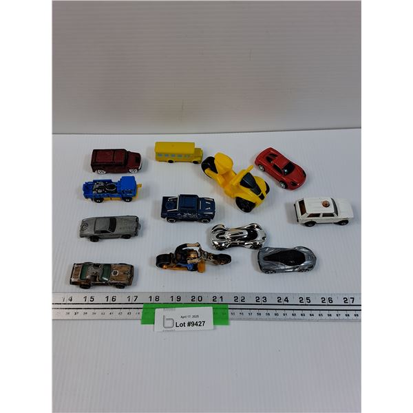 (12) Various Die Cast & Plastic Vehicles: Hot Wheels & Misc