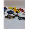 Image 3 : (12) Various Die Cast & Plastic Vehicles: Hot Wheels & Misc