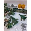 Image 3 : Army Figurines Sets - Tanks, Airplanes, Hummer, Misc