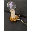 Image 4 : Vintage Timeless Beauty Aerolux Floral Filament Light - Works