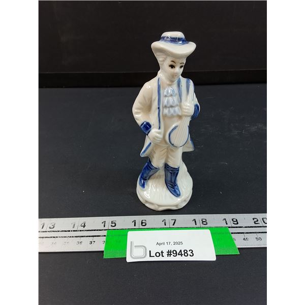 Vintage Porcelain Renaissance Style Male w/Violin Figurine - 6" Tall