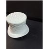 Image 2 : Vintage Milk Glass Top Hat - 4" x 5"