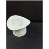 Image 3 : Vintage Milk Glass Top Hat - 4" x 5"