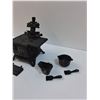 Image 3 : Vintage Miniature Queen Cast Iron Stove w/Accessories