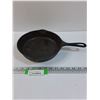 Image 1 : Wagner Cast Iron Frying Pan - 9" Diameter