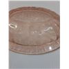 Image 5 : Pink Depression Glass Pointsettia Serving Plate - 9" x 7"