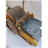 Image 2 : Wool Carder Machine - 22" x 16" x 10"