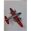 Image 4 : Hubley 1940-50's B-26 Marauder Bomber Airplane Model - 8" x 6.5"
