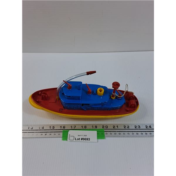 Renwel Fire Boat Toy - Made in USA