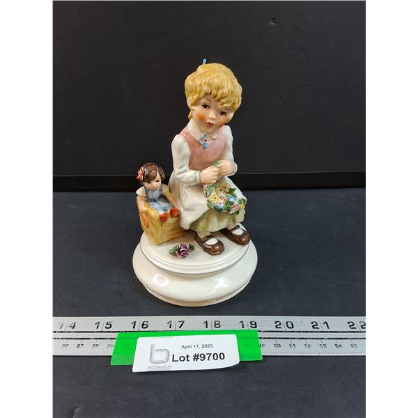 Hummel Goebel "Springtime, Girl" Figurine - 6" Tall