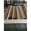 Image 1 : 5000 COUNT BOX OF VINTAGE BASKETBALL TRADING CARDS