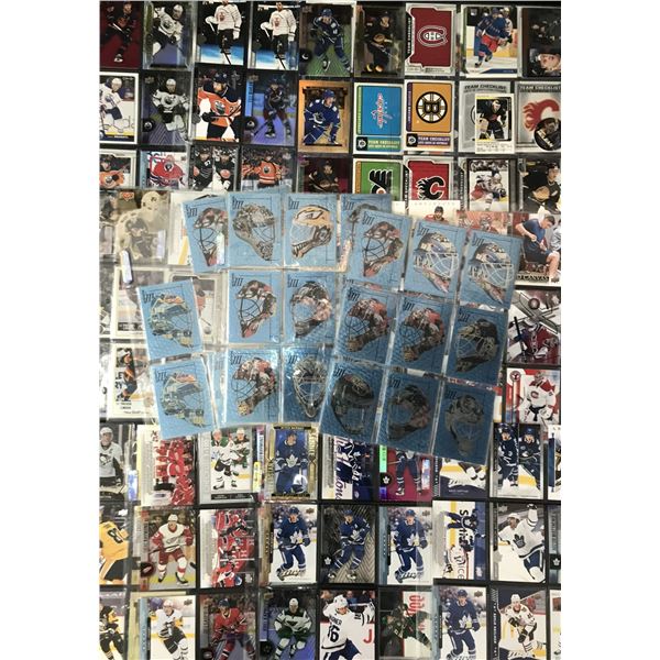 LARGE NHL STAR ROOKIE AND INSERT HOCLEY CARDS