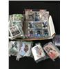 Image 1 : LARGE LOT OF VINTAGE HOCKEY CARDS