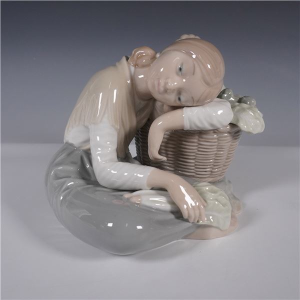 Lladro Porcelain Figurine, Green Grocer 01001087