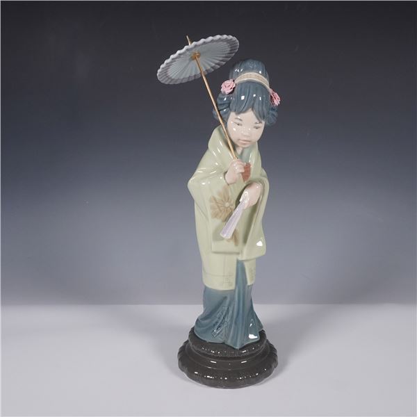Lladro Porcelain Figurine, Oriental Spring 01004988