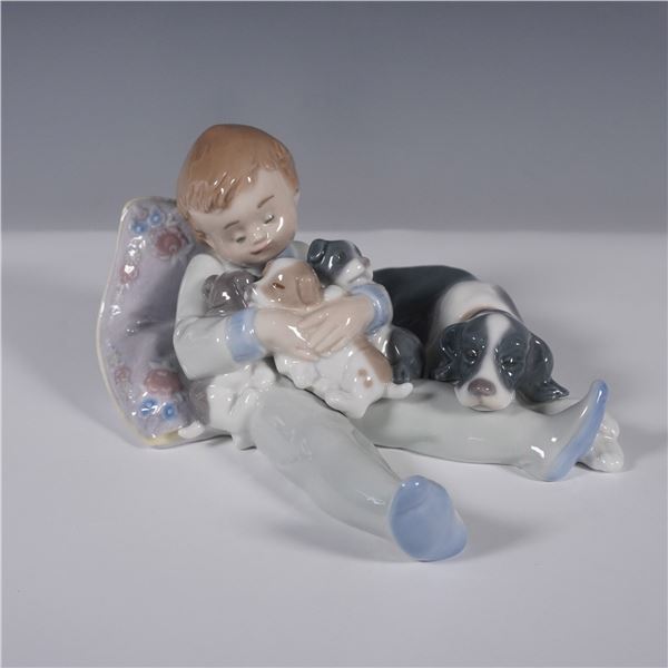 Lladro Porcelain Figurine, Sweet Dreams 01001535