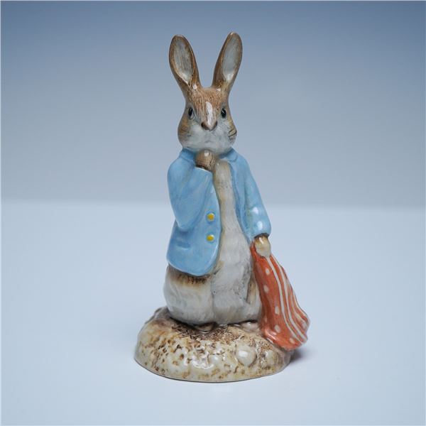 Royal Albert Beatrix Potter, Peter and the Red Pocket Handkerchief Figurine