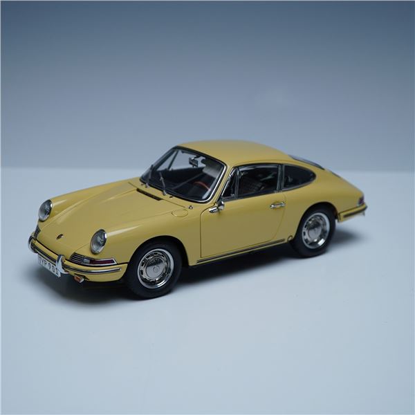 CMC Porsche 901 Sportcoupe 1964 1:18 Scale Model