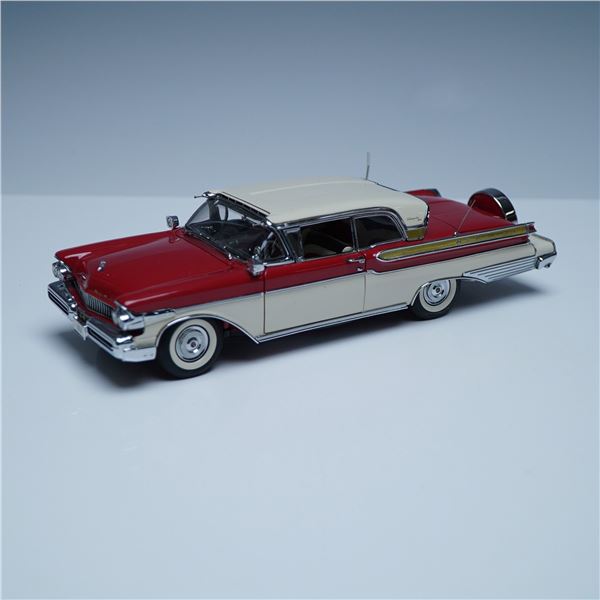 Danbury Mint 1957 Mercury Turnpike Cruiser 1:24 Scale Model