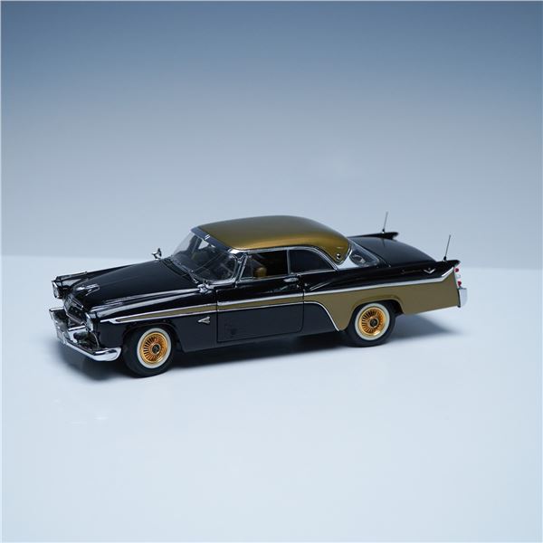 Danbury Mint 1956 DeSoto Adventurer 1:24 Scale Model