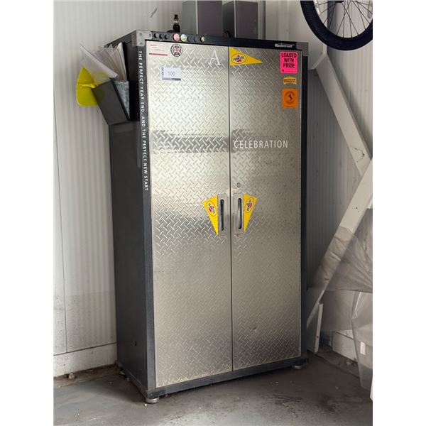 ARMOIRE EN METAL MASTERCRAFT 36 X 18 X 67.5"