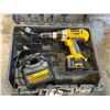 Image 1 : PERCEUSE DEWALT A/ 1 BATTERIE ET CHARGEUR