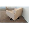 Image 2 : FAUTEIL PIVOTANT EN CUIR COUL. TAUPE 31-1/2" X 29-1/2" X 15"