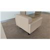Image 2 : FAUTEIL PIVOTANT EN CUIR COUL. TAUPE 31-1/2" X 29-1/2" X 15"