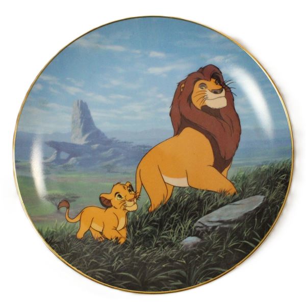 A Decorative Plate of The Lion King.