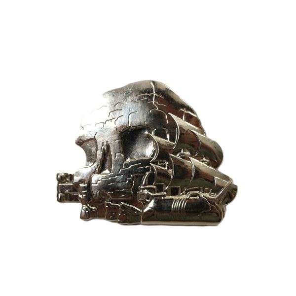 A Very Rare Villain's Lairs Capt Hook Pin.