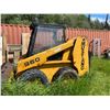 Image 2 : Mustang 960 Skidsteer, c/w 87 in. smooth bucket, SN. 51996, not running