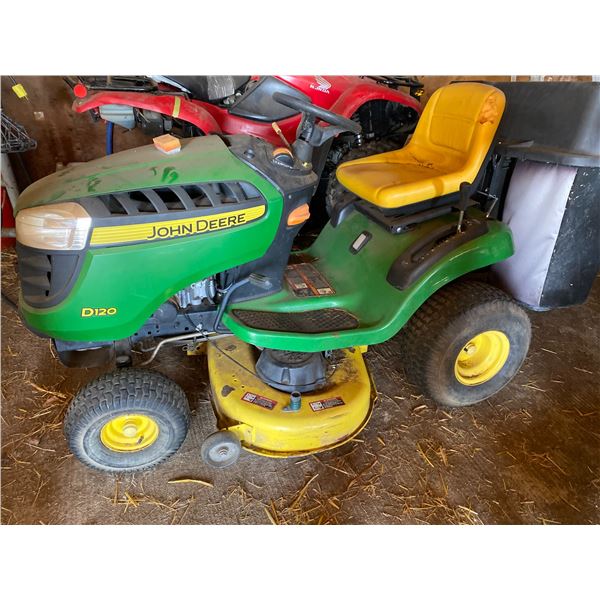 JD D120 Riding Mower c/w bagger, approx. 133 hrs, 21 Hp