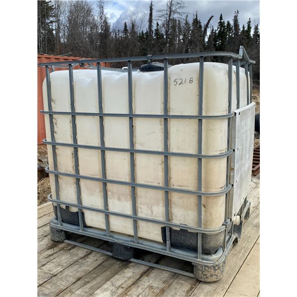 Plastic tote tank c/w metal cage
