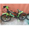 Image 1 : Green Huffy & camo green Supercycle children's bike