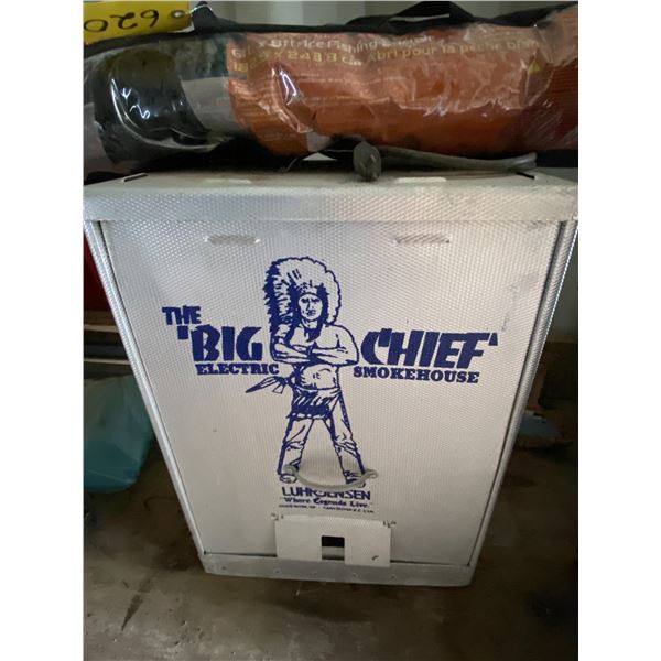 6x8 ice fishing shelter & big chief elec. Smoker