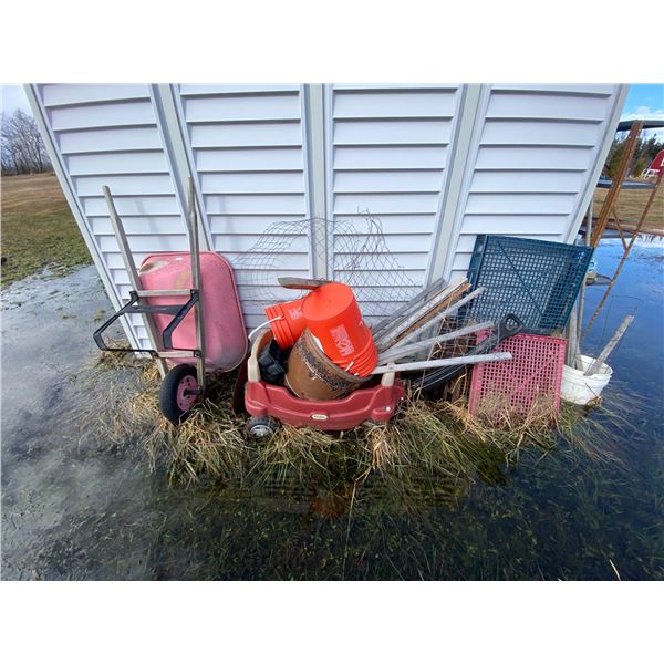 Wheel barrow, kids wagon, plastic mesh