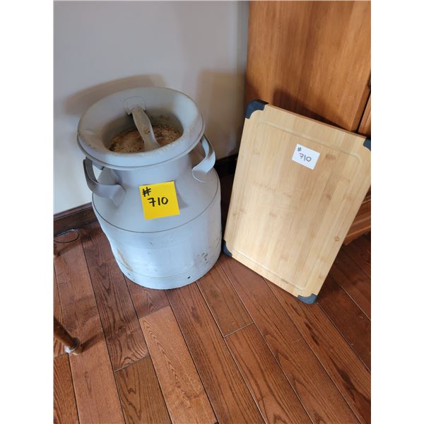 (In house) Approx. 10-gal Milk can & bamboo cutting board