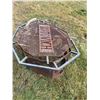 Image 1 : Fire pit c/w metal mesh top