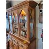 Image 2 : China cabinet, Very nice condition