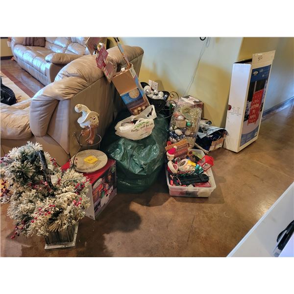 Large qty of Christmas decoration, lights & Christmas tree