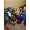 Image 4 : Large qty of Christmas decorations
