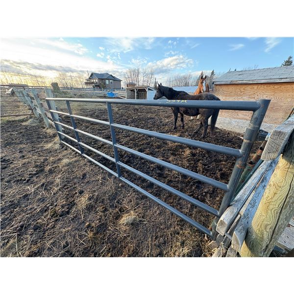 13 1/2 ft. x 2 in. Gate, V.Good