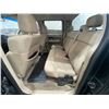Image 46 : 150 -- 2006 FORD F150, GREEN, 312899 KMS, 4X4 "NO RESERVE"
