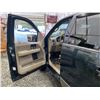 Image 48 : 150 -- 2006 FORD F150, GREEN, 312899 KMS, 4X4 "NO RESERVE"