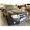 Image 8 : 112 -- 2010 FORD ESCAPE LIMITED, BLACK, 285293 KMS, ALL WHEEL DRIVE