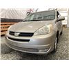 Image 2 : 201 -- 2009 TOYOTA SIENNA, GOLD, 338627 KMS, FRONT WHEEL DRIVE