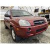 Image 8 : 127 -- 2007 HYUNDAI TUCSON, RED, 198858 KMS, FRONT WHEEL DRIVE