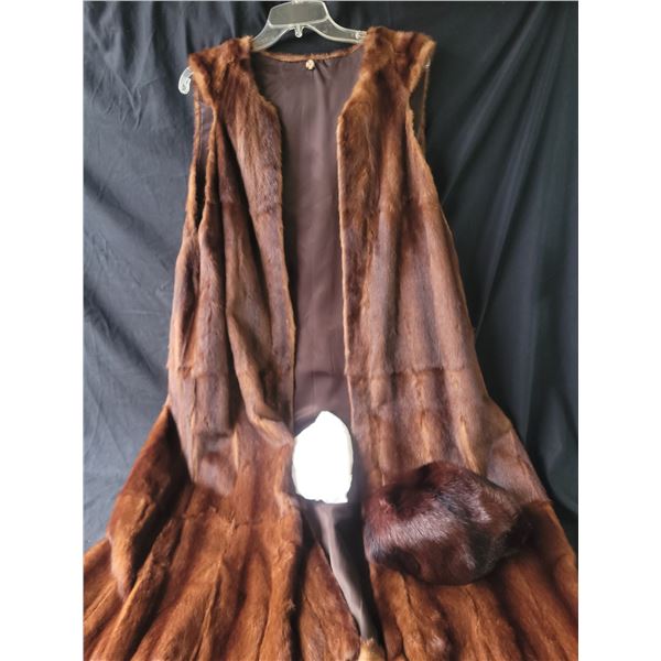 Fur Sleeveless Coat & Hat A